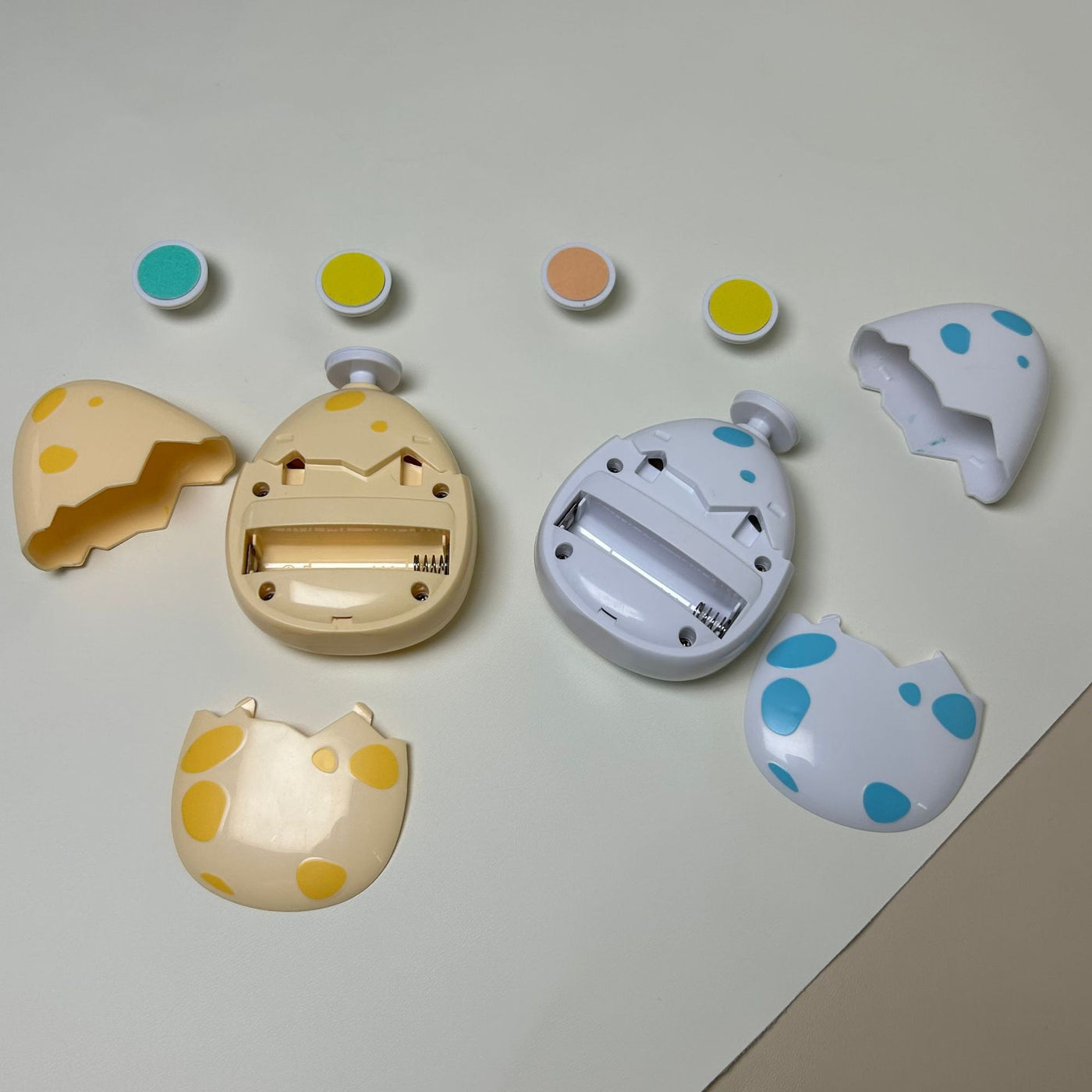 Portable baby nail clipper with quiet operation and ergonomic design